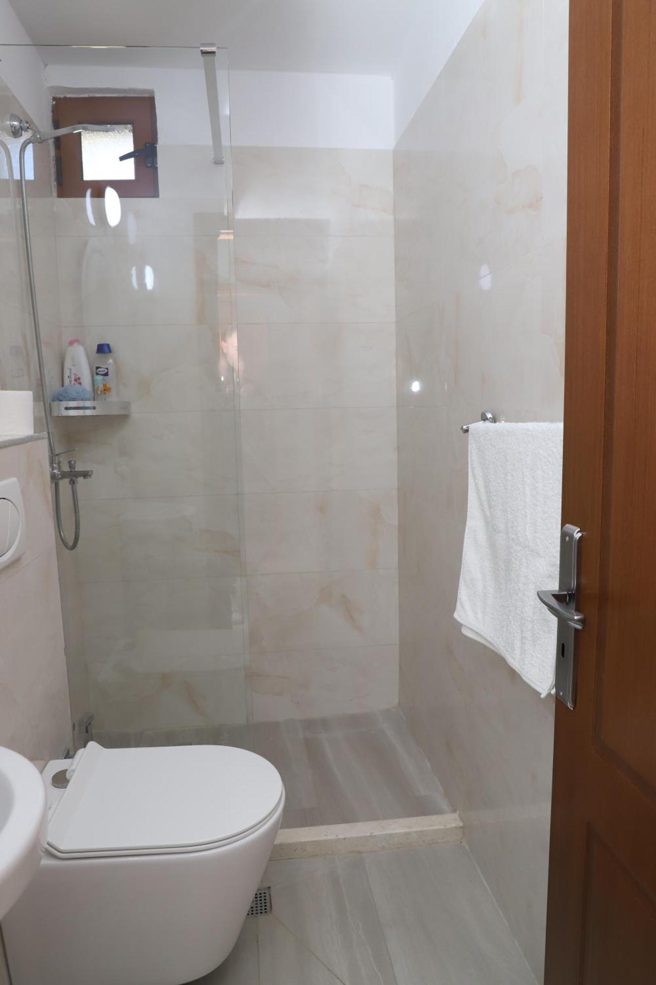 Guest House Lion Berat Exterior photo